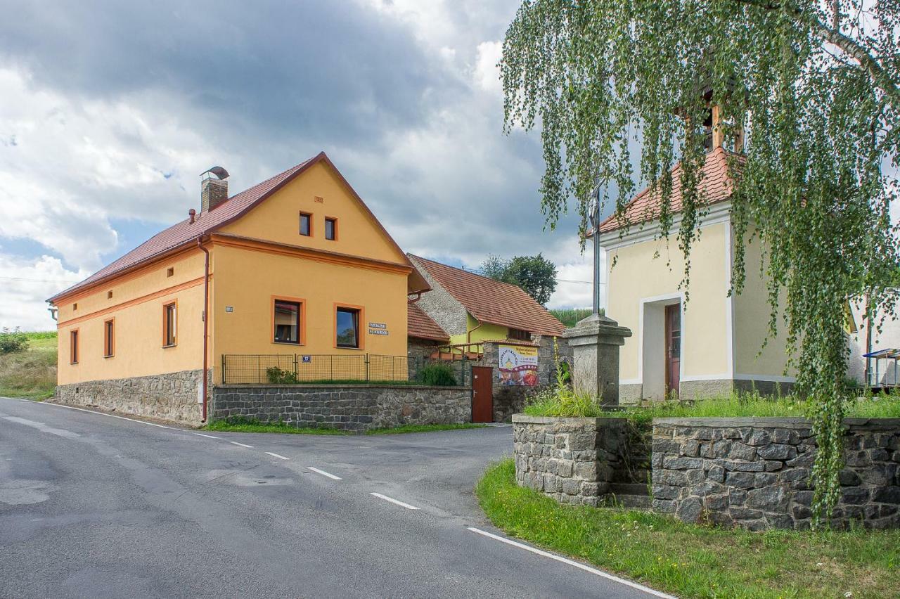 Apartmany U Kaplicky Kamyk nad Vltavou エクステリア 写真